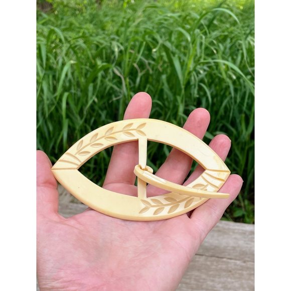 Antique Art Deco HUGE carved Celluloid Ladies Belt Buckle 5" - Picture 7 of 9